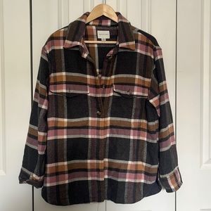 American Eagle - Boyfriend Fit Oversized Plaid Shirt. Ultra Soft!